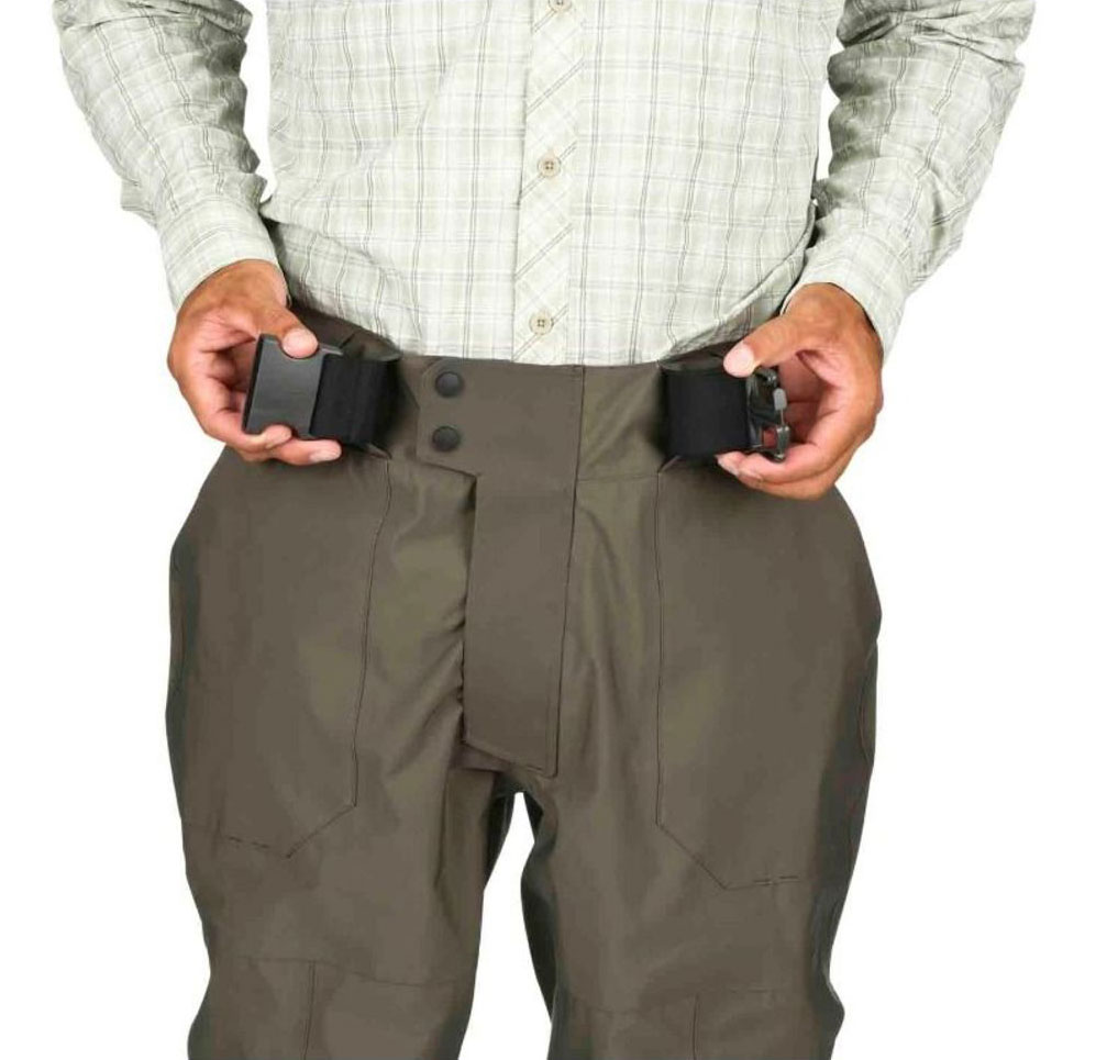 Simms_Freestone_Pant_h-fthohe_Wathose_dark_gunmetal_schnalle