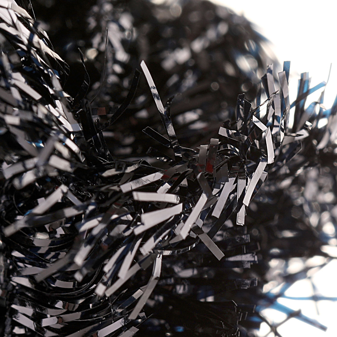 P-17916_hareline_ice_chenille_large_black_detail Hareline Ice Chenille Large black