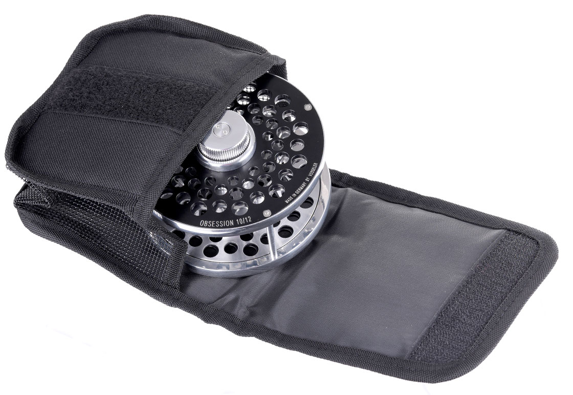 P-27679_Vosseler-Obsession-Fliegenrolle-black_detail