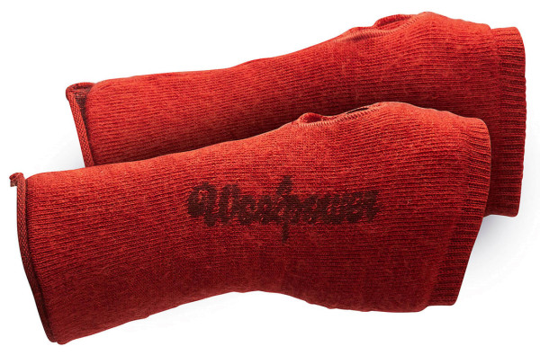 Woolpower Wrist Gaiter 200 Pulswärmer autumn red Anwendungsbeispiel (andere Farbe)